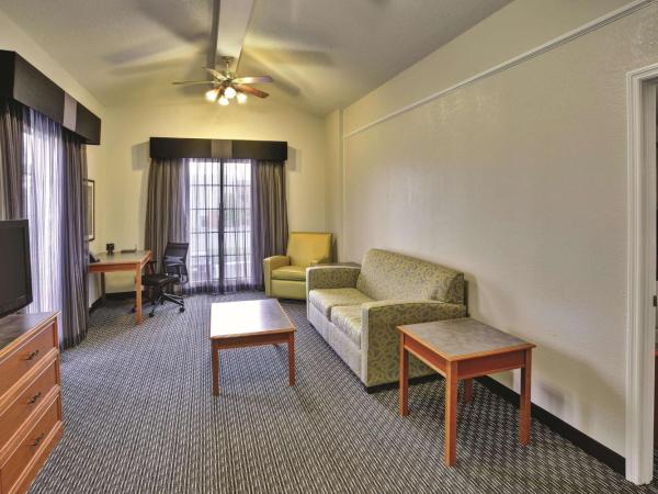 La Quinta Inn by Wyndham Nashville South : photo 5 de la chambre suite 1 chambre lit king-size - non-fumeurs