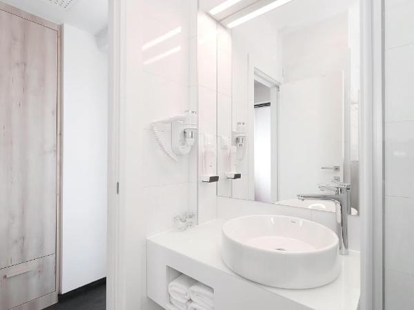 Hotel Mediteran : photo 8 de la chambre chambre double premium avec balcon