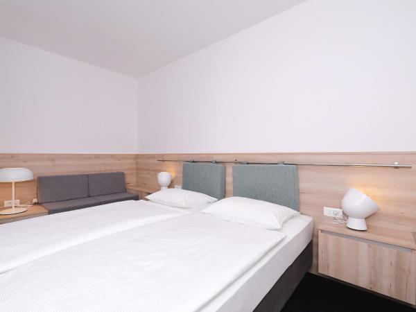 Hotel Mediteran : photo 5 de la chambre chambre double premium avec balcon