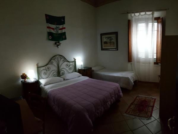 Casa di Alfredo Affittacamere : photo 2 de la chambre chambre quadruple avec salle de bains privative séparée