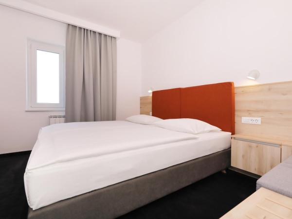 Hotel Mediteran : photo 4 de la chambre chambre double premium avec balcon