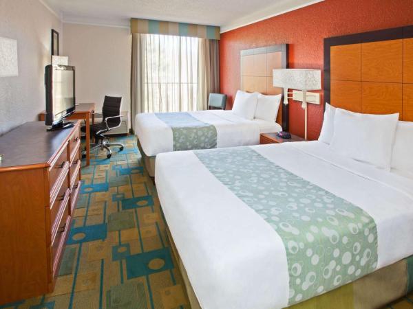La Quinta by Wyndham Nashville Airport/Opryland : photo 1 de la chambre chambre deluxe avec 2 lits doubles