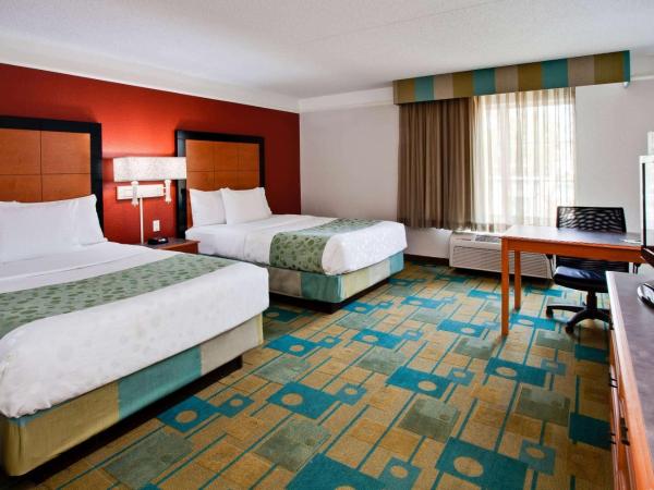 La Quinta by Wyndham USF (Near Busch Gardens) : photo 5 de la chambre chambre deluxe avec 2 lits doubles