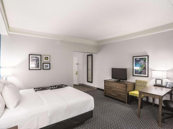 La Quinta by Wyndham Phoenix Chandler : photo 4 de la chambre chambre lit king-size deluxe