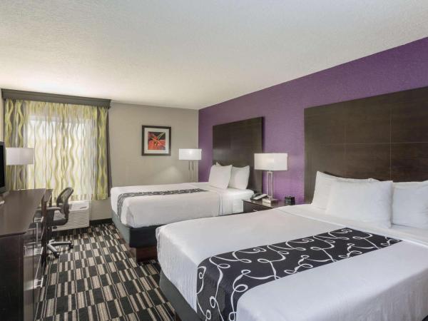 La Quinta by Wyndham Orlando Universal area : photo 8 de la chambre chambre avec 2 grands lits queen-size 