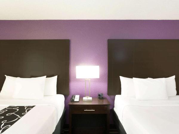 La Quinta by Wyndham Orlando Universal area : photo 5 de la chambre chambre avec 2 grands lits queen-size 