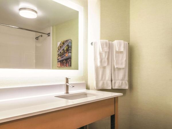 La Quinta by Wyndham New Orleans Downtown : photo 6 de la chambre chambre avec 2 grands lits queen-size 