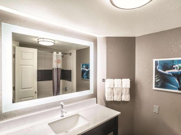 La Quinta by Wyndham Phoenix Chandler : photo 4 de la chambre chambre deluxe avec 2 lits doubles