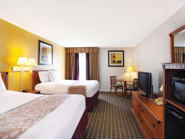 La Quinta Inn by Wyndham Orlando International Drive North : photo 2 de la chambre chambre avec 2 lits queen-size (sans frais de service)