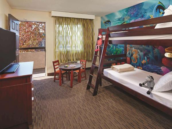 Mission View Inn & Suites San Diego Sea World - Zoo : photo 2 de la chambre suite familiale