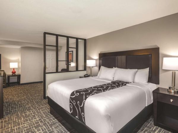 La Quinta by Wyndham Atlanta Airport South : photo 2 de la chambre chambre lit king-size exécutive