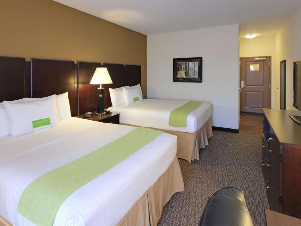 La Quinta by Wyndham Memphis Wolfchase : photo 2 de la chambre chambre deluxe avec 2 lits queen-size