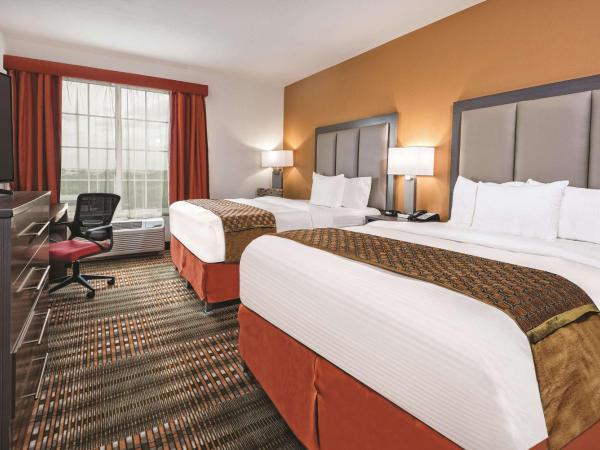 La Quinta by Wyndham San Antonio by Frost Bank Center : photo 2 de la chambre chambre avec 2 grands lits queen-size