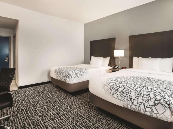 La Quinta by Wyndham Inner Harbor Downtown : photo 4 de la chambre chambre double avec 2 lits doubles