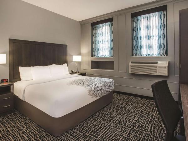 La Quinta by Wyndham Inner Harbor Downtown : photo 5 de la chambre chambre lit king-size