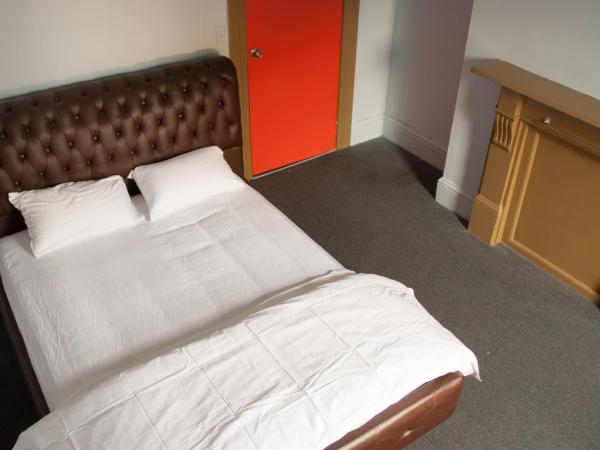 Backpackers Imperial Hotel : photo 4 de la chambre chambre double standard