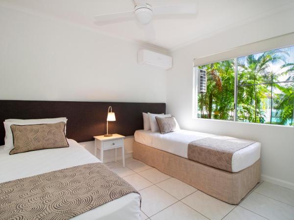 The White House Port Douglas : photo 2 de la chambre appartement 2 chambres avec balcon