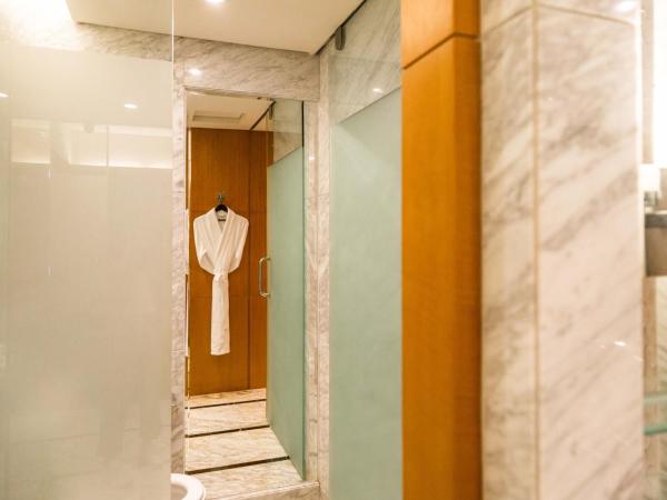 Hyatt Regency Dongguan : photo 5 de la chambre chambre lit king-size - accès au club