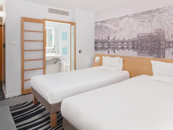Novotel London Excel : photo 3 de la chambre chambre double standard avec 2 lits simples