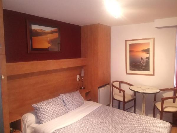 Hotel de Savoie : photo 3 de la chambre chambre double - vue sur canal