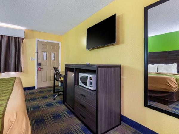 Econo Lodge : photo 2 de la chambre chambre lit king-size - fumeurs