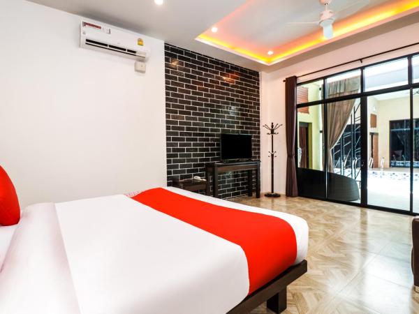 Baan Noppadol Hua Hin Loft : photo 4 de la chambre chambre double ou lits jumeaux de luxe avec accès piscine