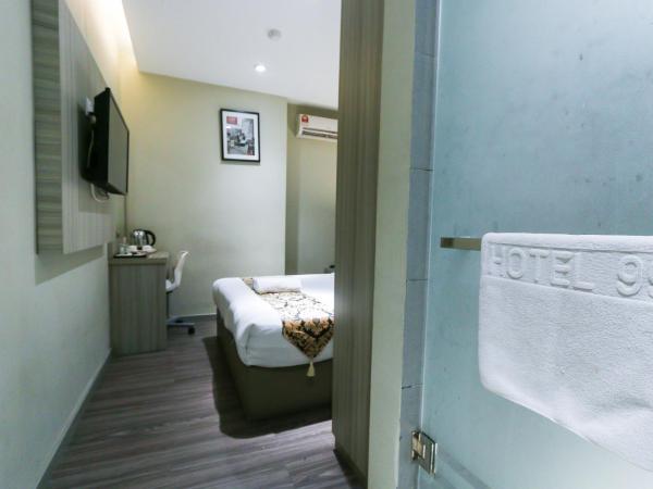 Hotel 99 Kepong : photo 3 de la chambre chambre standard lit queen-size