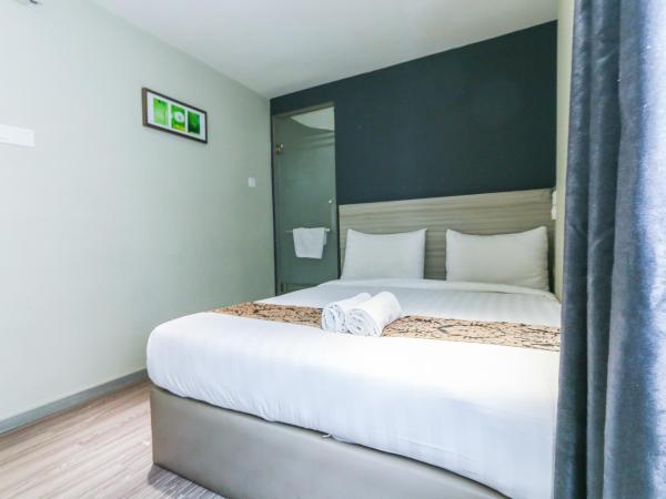 Hotel 99 Kepong : photo 3 de la chambre chambre lit queen-size standard avec fenêtre