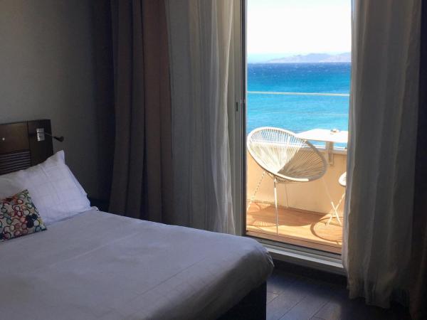 L'Escale Côté Sud : photo 9 de la chambre chambre double - vue sur mer