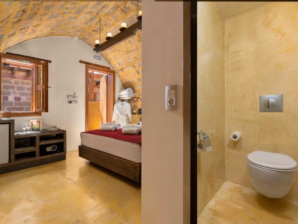 10GR Boutique Hotel & Wine Bar : photo 4 de la chambre chambre de luxe en pierre