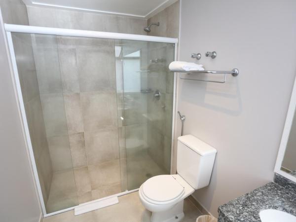 Hotel Trianon Paulista : photo 3 de la chambre chambre triple avec 1 lit double et 1 lit simple