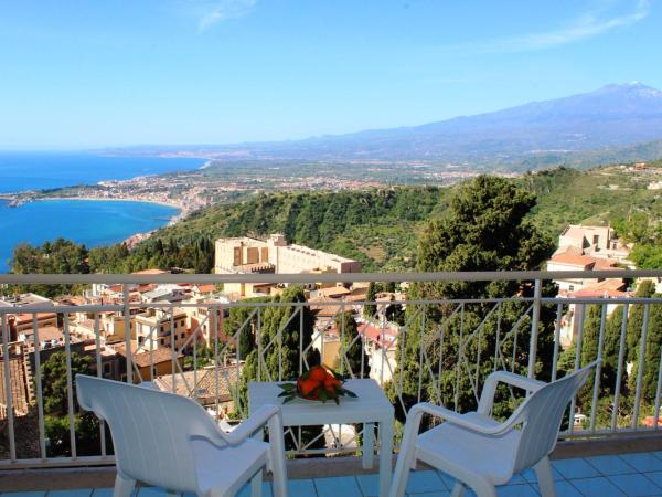 Hotel Mediterranée : photo 6 de la chambre chambre double ou lits jumeaux avec balcon - vue sur mer