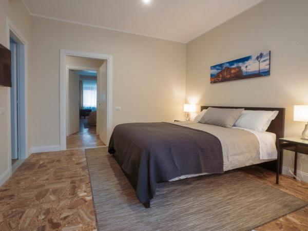 SILIA HOUSE Napoli Centro : photo 6 de la chambre grande chambre double