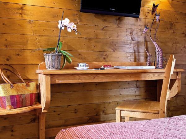 Hôtel Belalp : photo 5 de la chambre chambre double - vue sur vallée