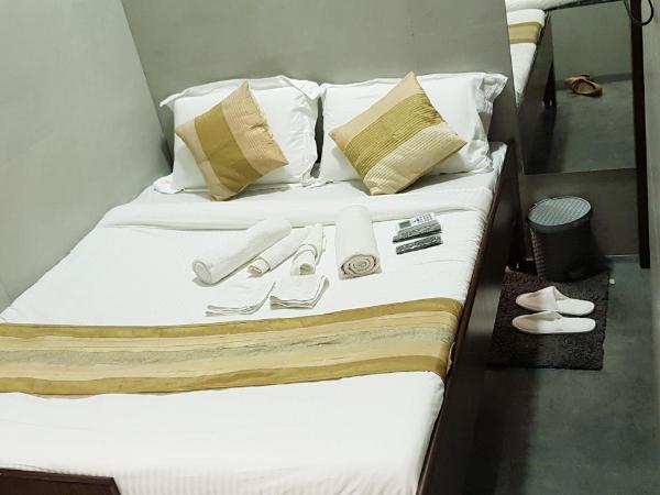 Hotel Rooms Dadar near Station : photo 2 de la chambre chambre double standard