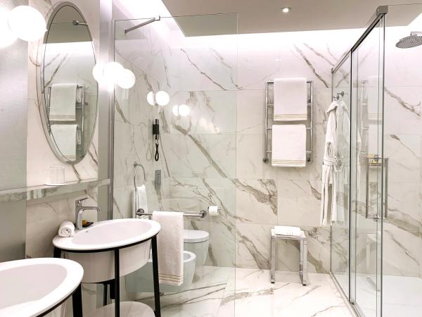 Rosa Grand Milano - Starhotels Collezione : photo 5 de la chambre grand hébergement deluxe ivoire
