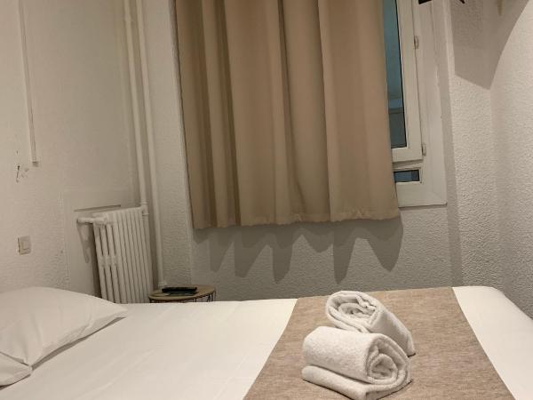 Hotel de Bretagne : photo 6 de la chambre chambre double