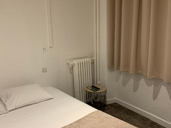 Hotel de Bretagne : photo 3 de la chambre chambre double