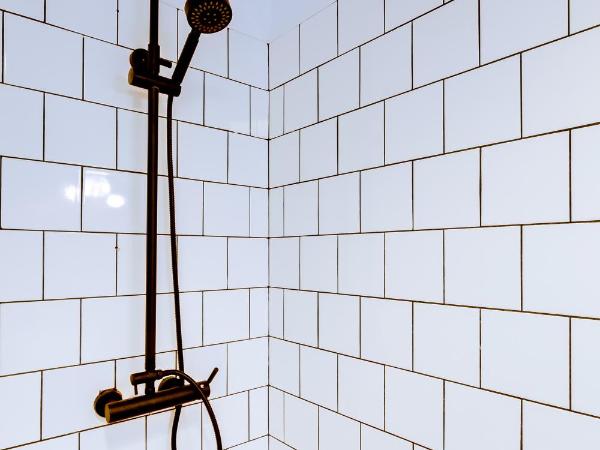 À da Avó -The Guesthouse : photo 1 de la chambre chambre double avec salle de bains commune