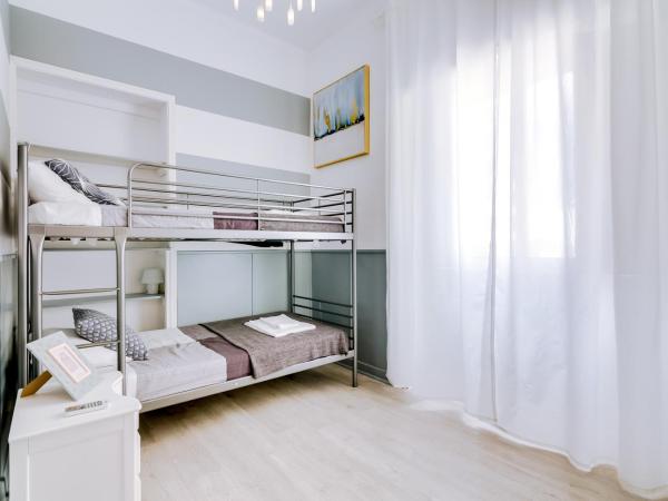 À da Avó -The Guesthouse : photo 1 de la chambre chambre double standard avec salle de bains commune