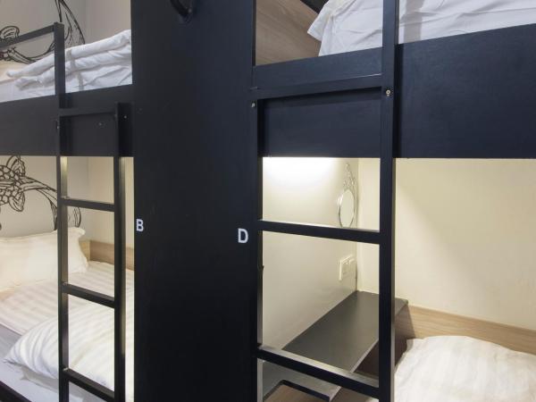 Kitez Hotel & Bunkz : photo 1 de la chambre lit dans dortoir mixte de 6 lits