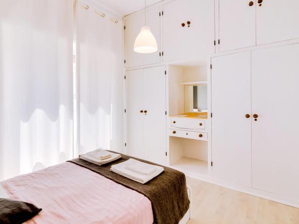 À da Avó -The Guesthouse : photo 7 de la chambre chambre double avec salle de bains commune