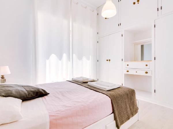 À da Avó -The Guesthouse : photo 8 de la chambre chambre double avec salle de bains commune