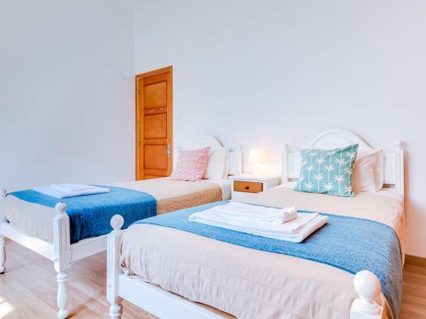 À da Avó -The Guesthouse : photo 10 de la chambre chambre double standard avec salle de bains commune