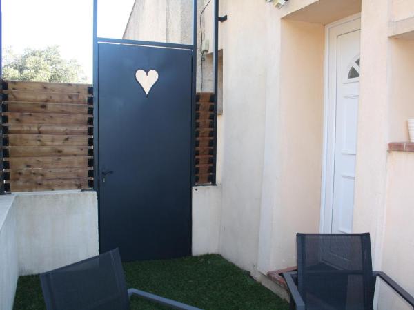 LA PARENTHESE AMOUREUSE : photo 10 de la chambre suite avec baignoire spa