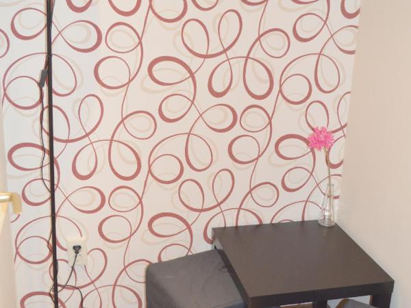 Synagogue Central Guest House : photo 2 de la chambre petite chambre simple Économique - sans fenêtre