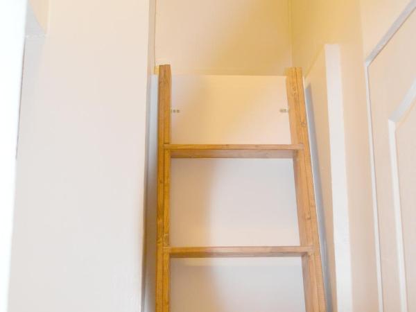 Synagogue Central Guest House : photo 3 de la chambre petite chambre simple Économique - sans fenêtre