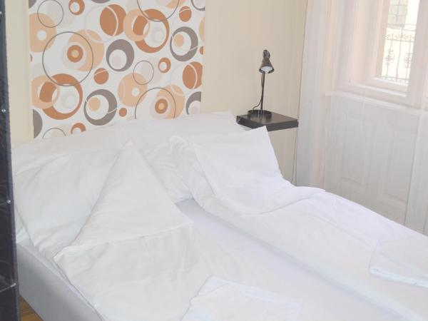 Synagogue Central Guest House : photo 4 de la chambre chambre double standard