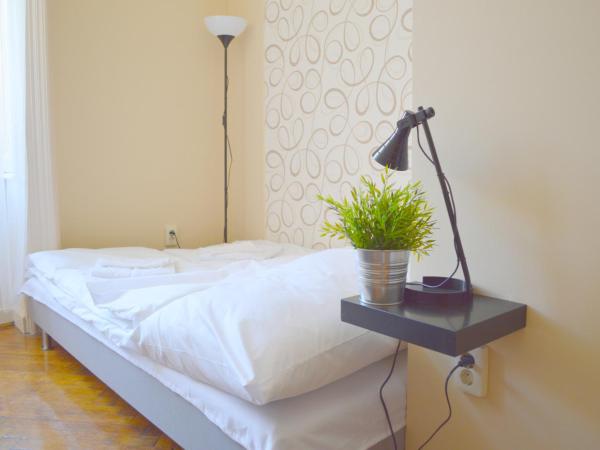 Synagogue Central Guest House : photo 1 de la chambre chambre double standard