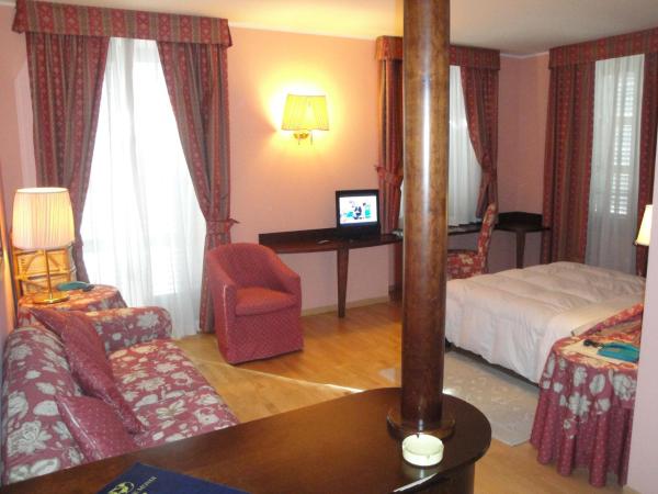 Hotel Due Mondi : photo 2 de la chambre chambre familiale (2 adultes et 2 enfants)
